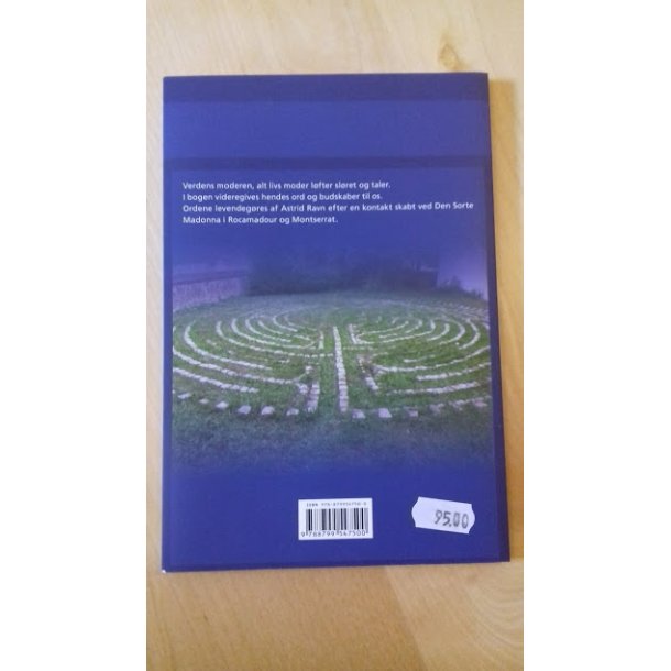 Ravn, Astrid: verdens Moderen