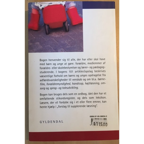 Varming, Ole, Poul Thomsen, Ss Bayer og Anna Poulsen: Opslagsbog om opdragelse